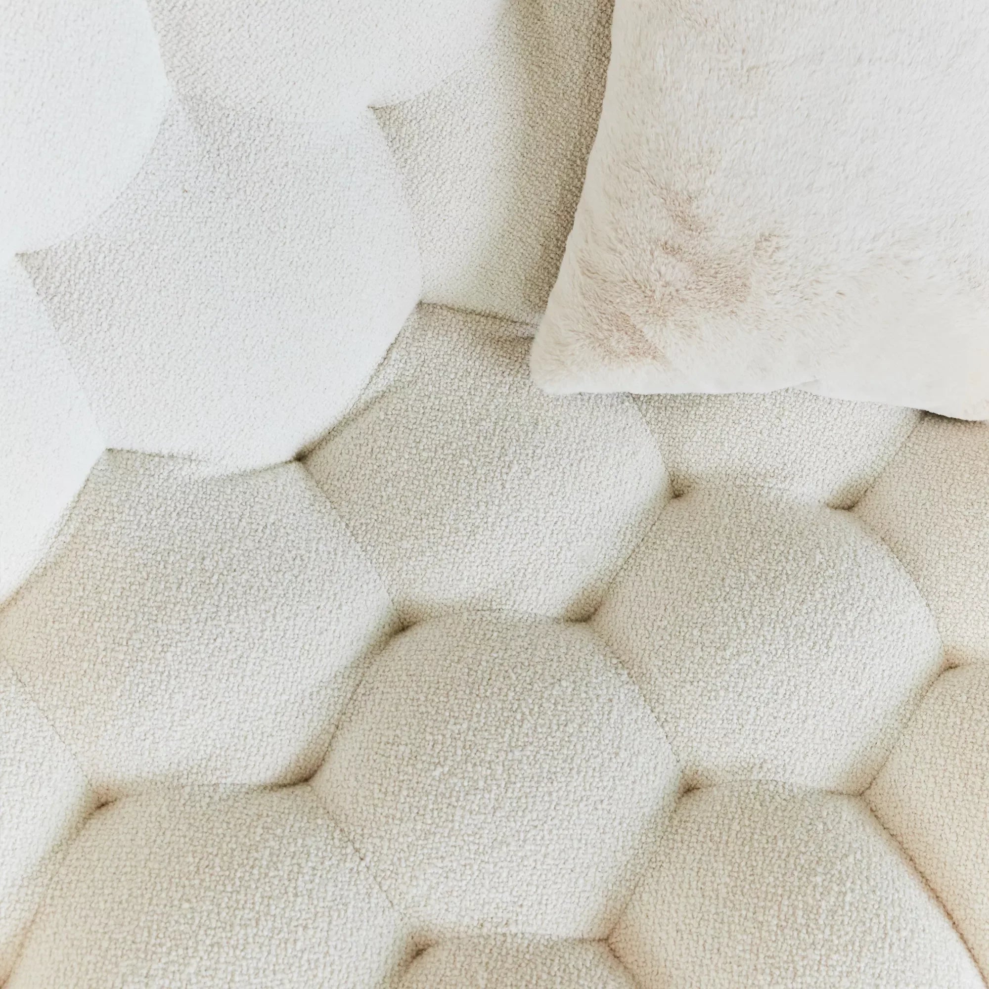Cloud Curve 3-4 Seater Sofa detail